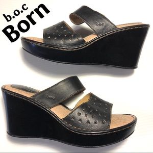 Born b.o.c black leather wedge platform sandals 10